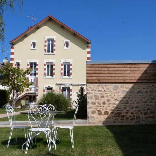  BOUSSAC IMMOBILIER : Maison / Villa | BOUSSAC (23600) | 195 m2 | 180 000 € 