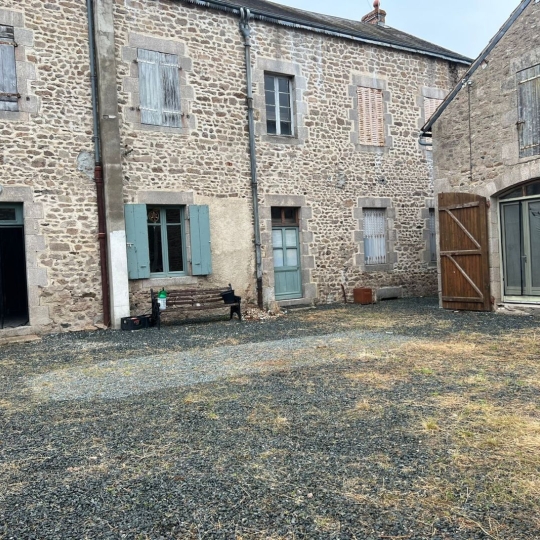 BOUSSAC IMMOBILIER : Maison / Villa | CLUGNAT (23270) | 196.00m2 | 135 000 € 