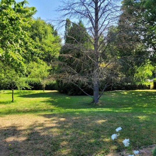  BOUSSAC IMMOBILIER : Maison / Villa | SAINT-SILVAIN-BAS-LE-ROC (23600) | 94 m2 | 115 000 € 