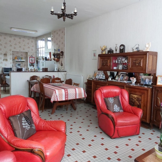  BOUSSAC IMMOBILIER : Immeuble | BOUSSAC (23600) | 219 m2 | 120 000 € 