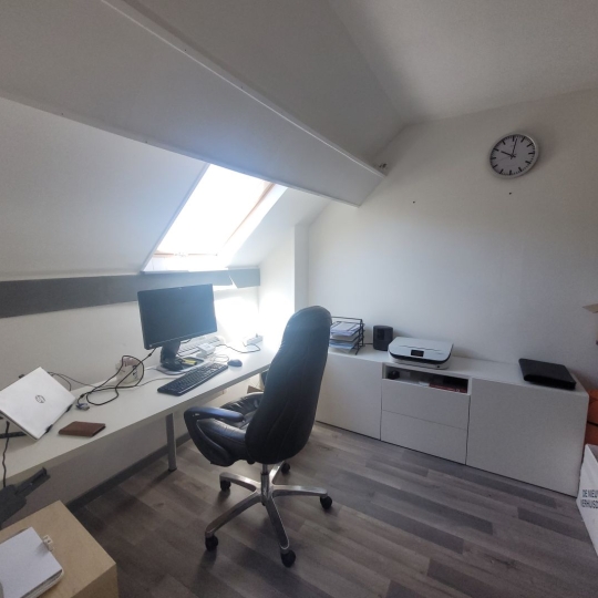  BOUSSAC IMMOBILIER : House | PREVERANGES (18370) | 245 m2 | 293 475 € 