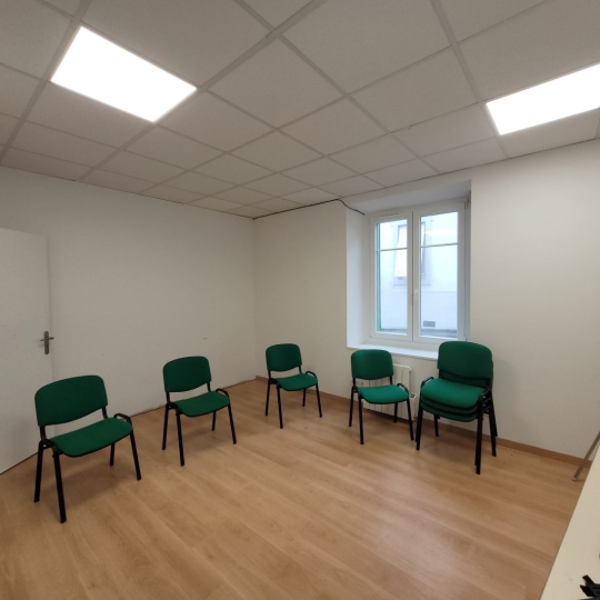  BOUSSAC IMMOBILIER : Immeuble | BOUSSAC (23600) | 142 m2 | 140 000 € 