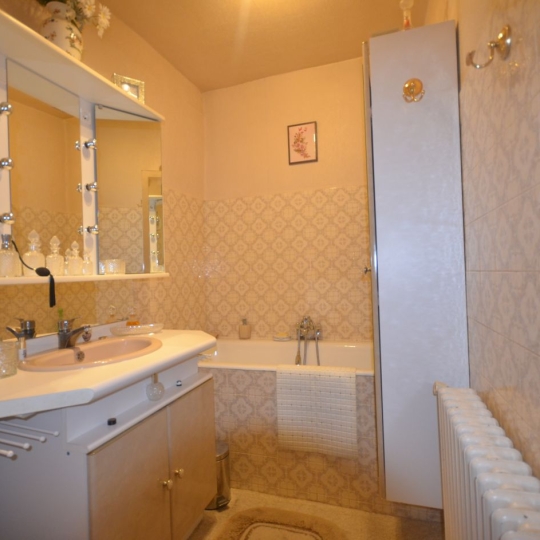  BOUSSAC IMMOBILIER : Maison / Villa | SOUMANS (23600) | 278 m2 | 183 000 € 