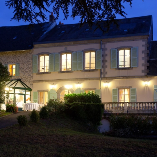  BOUSSAC IMMOBILIER : Building | GUERET (23000) | 676 m2 | 892 500 &euro; 