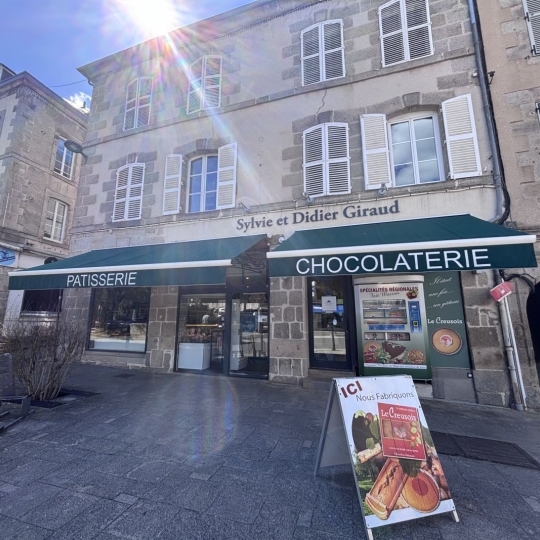  BOUSSAC IMMOBILIER : Commercial | GUERET (23000) | 100 m2 | 275 000 &euro; 