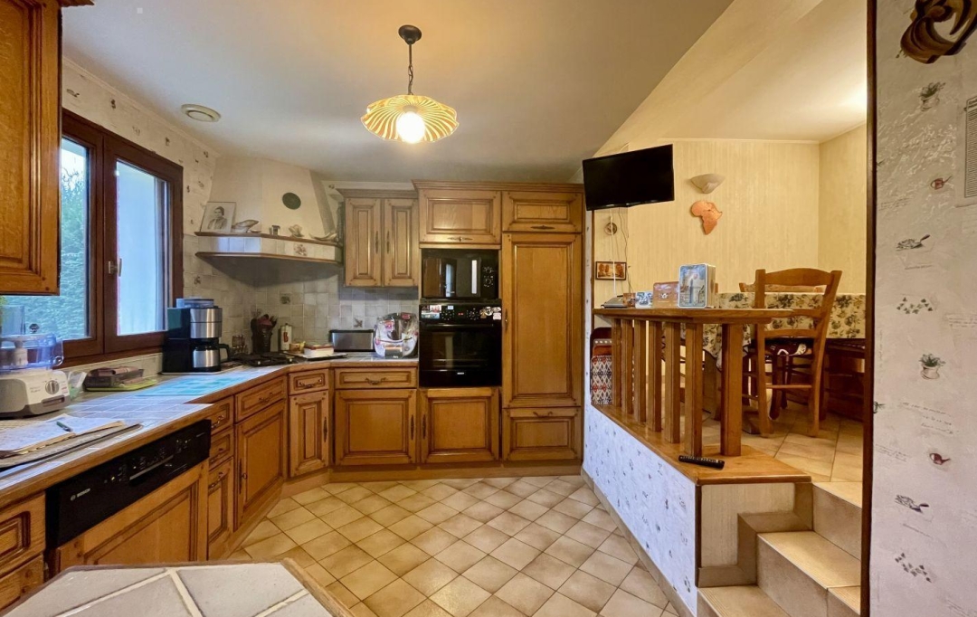 BOUSSAC IMMOBILIER : Maison / Villa | BOUSSAC (23600) | 150 m2 | 190 000 € 