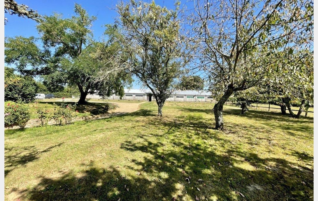 BOUSSAC IMMOBILIER : Maison / Villa | NOUZERINES (23600) | 189 m2 | 191 000 € 