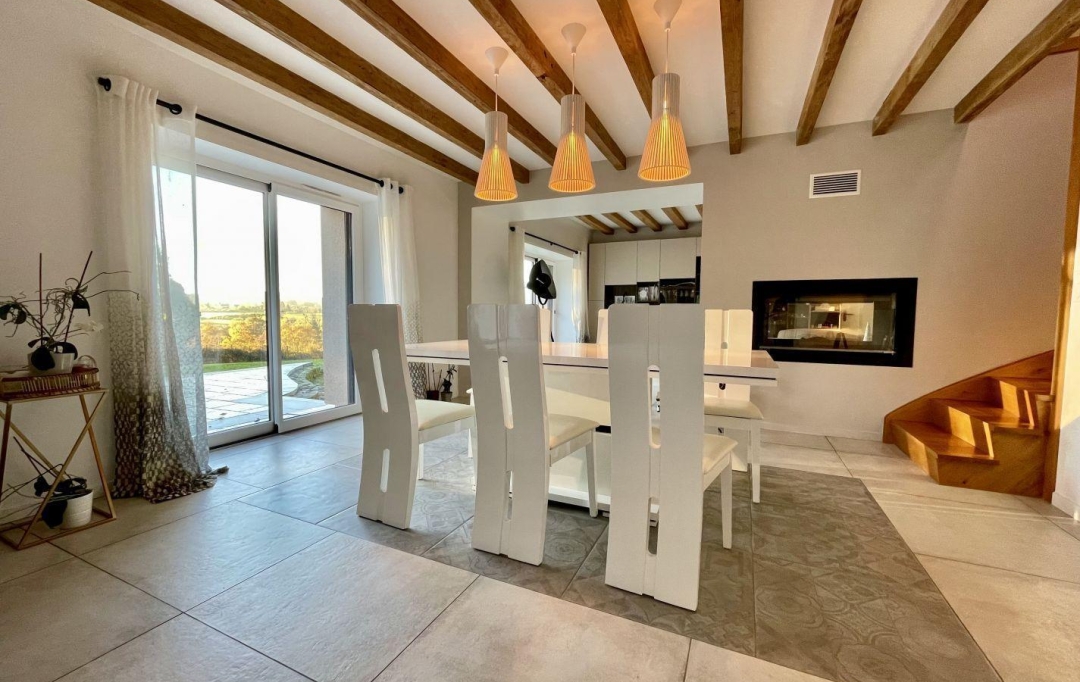 BOUSSAC IMMOBILIER : Maison / Villa | BOUSSAC (23600) | 221 m2 | 446 250 € 