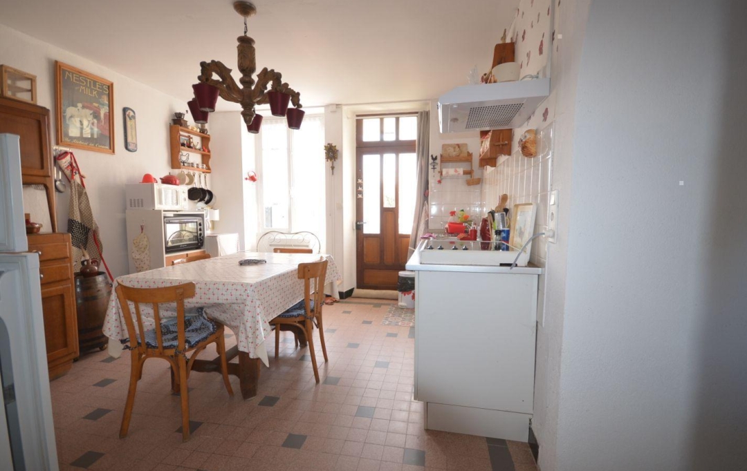 BOUSSAC IMMOBILIER : House | TOULX-SAINTE-CROIX (23600) | 119 m2 | 99 000 € 