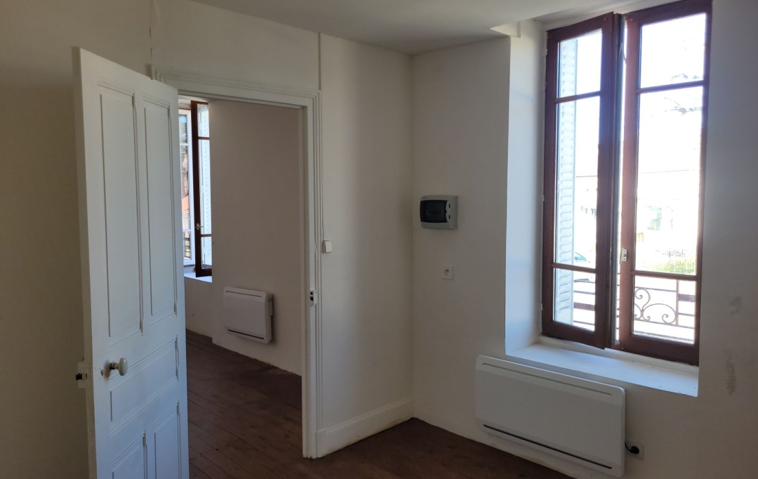 BOUSSAC IMMOBILIER : House | PREVERANGES (18370) | 78 m2 | 78 000 € 