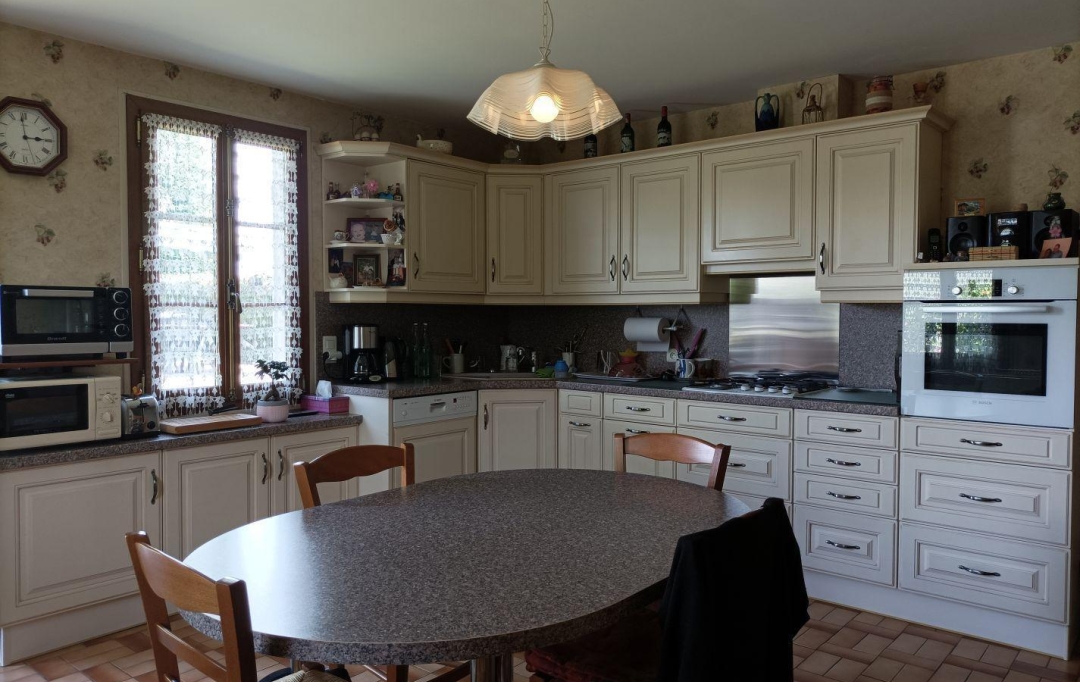 BOUSSAC IMMOBILIER : Maison / Villa | NOUZERINES (23600) | 172 m2 | 251 000 € 