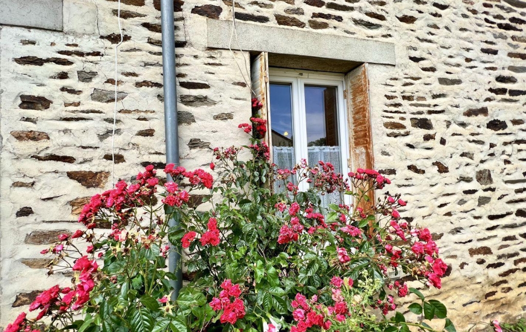 BOUSSAC IMMOBILIER : Maison / Villa | NOUZERINES (23600) | 80 m2 | 106 000 € 