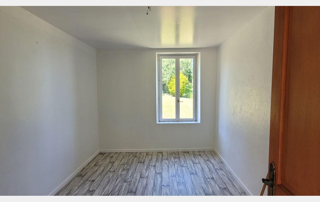 BOUSSAC IMMOBILIER : Maison / Villa | SAINT-PALAIS (03370) | 65 m2 | 57 000 € 
