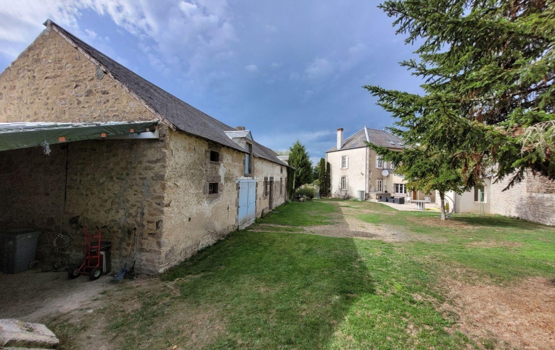 BOUSSAC IMMOBILIER : Maison / Villa | TREIGNAT (03380) | 200 m2 | 151 500 € 