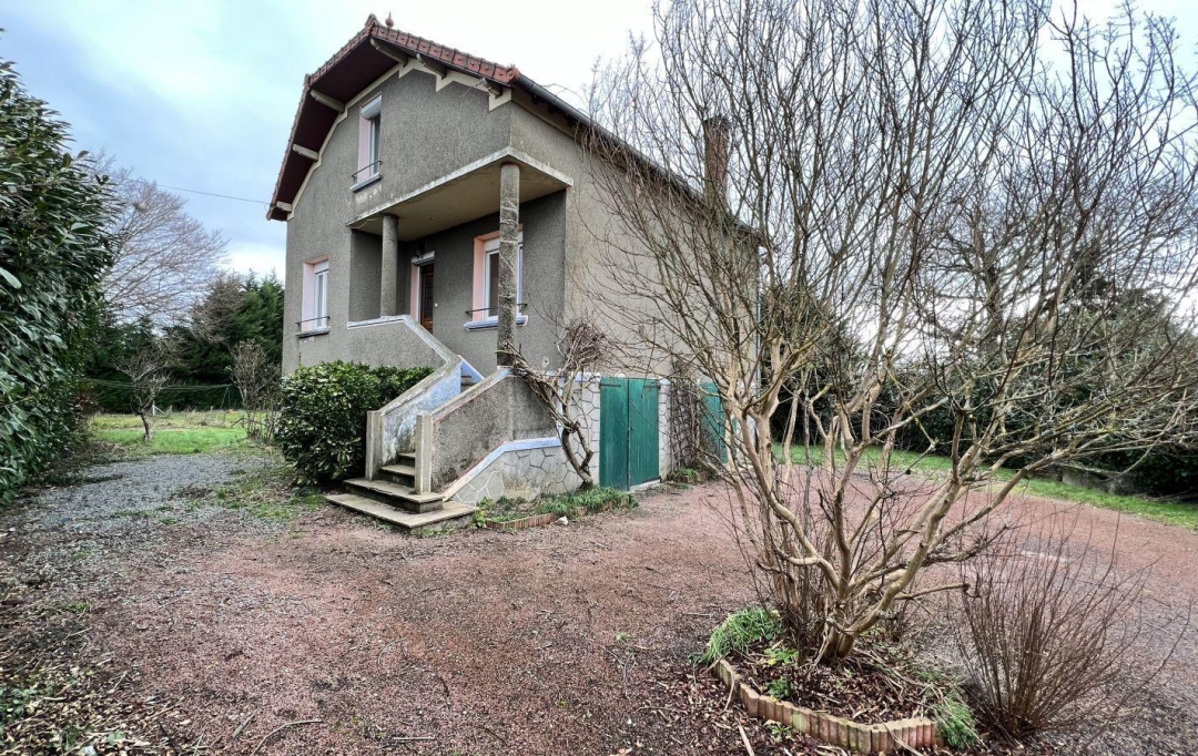 BOUSSAC IMMOBILIER : Maison / Villa | NOUZERINES (23600) | 110 m2 | 120 000 € 