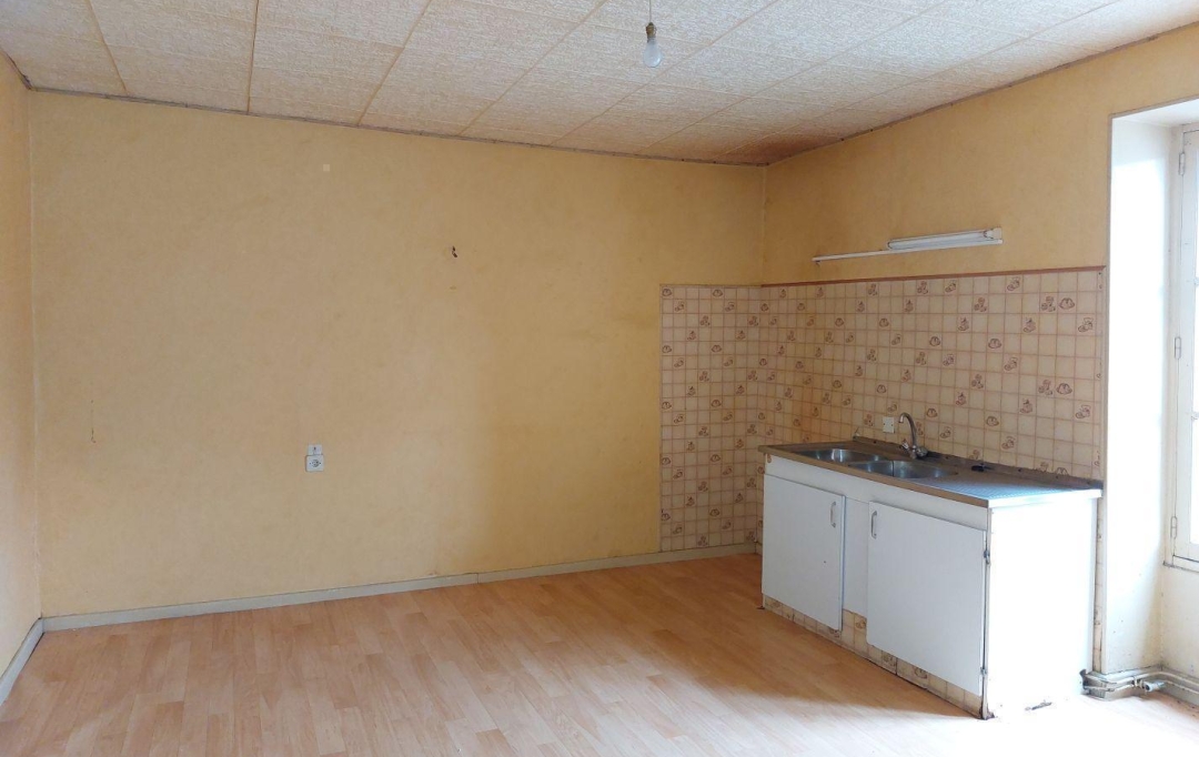 BOUSSAC IMMOBILIER : House | BOUSSAC (23600) | 193 m2 | 55 500 € 
