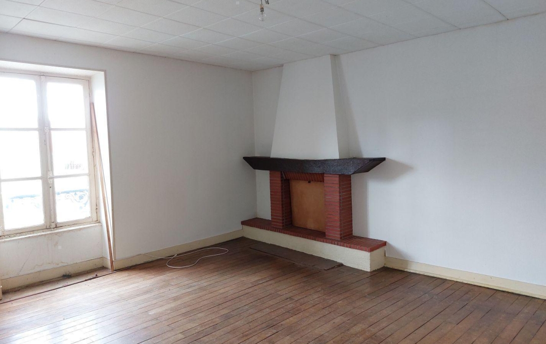 BOUSSAC IMMOBILIER : House | BOUSSAC (23600) | 193 m2 | 55 500 € 