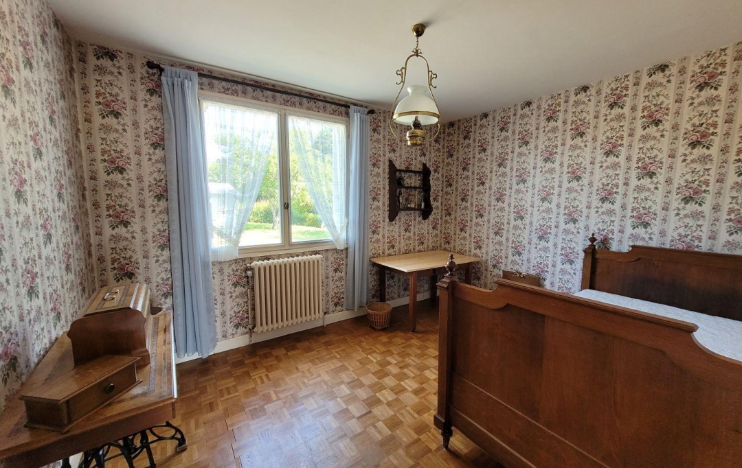BOUSSAC IMMOBILIER : Maison / Villa | SAINT-SILVAIN-BAS-LE-ROC (23600) | 94 m2 | 115 000 € 