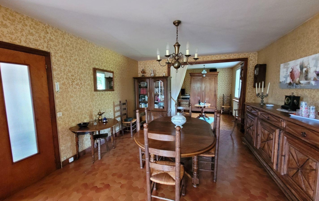 BOUSSAC IMMOBILIER : Maison / Villa | SAINT-SILVAIN-BAS-LE-ROC (23600) | 94 m2 | 115 000 € 