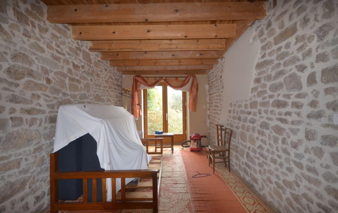 BOUSSAC IMMOBILIER : Maison / Villa | TOULX-SAINTE-CROIX (23600) | 141 m2 | 67 000 € 
