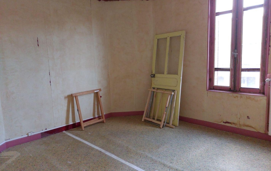 BOUSSAC IMMOBILIER : Maison / Villa | NOUHANT (23170) | 99 m2 | 46 500 € 