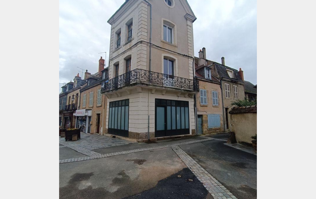 BOUSSAC IMMOBILIER : Immeuble | LA CHATRE (36400) | 111 m2 | 129 000 € 