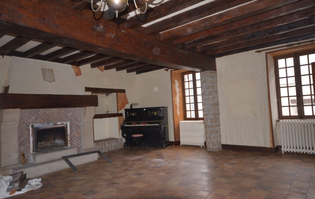 BOUSSAC IMMOBILIER : Maison / Villa | LEPAUD (23170) | 222 m2 | 135 000 € 