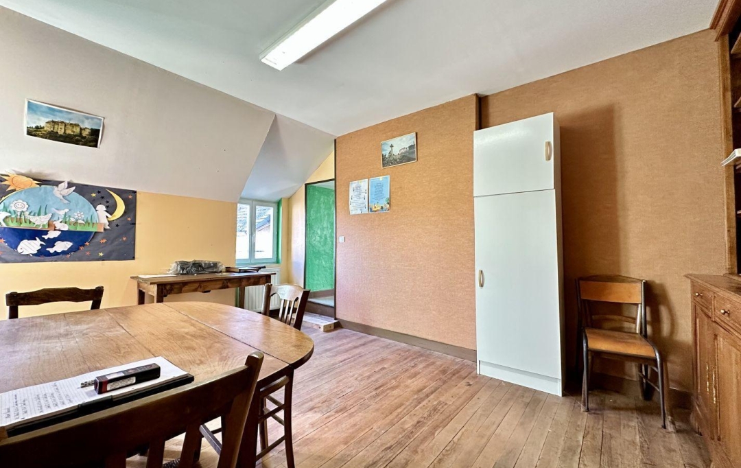 BOUSSAC IMMOBILIER : Maison / Villa | BOUSSAC (23600) | 223 m2 | 98 500 € 