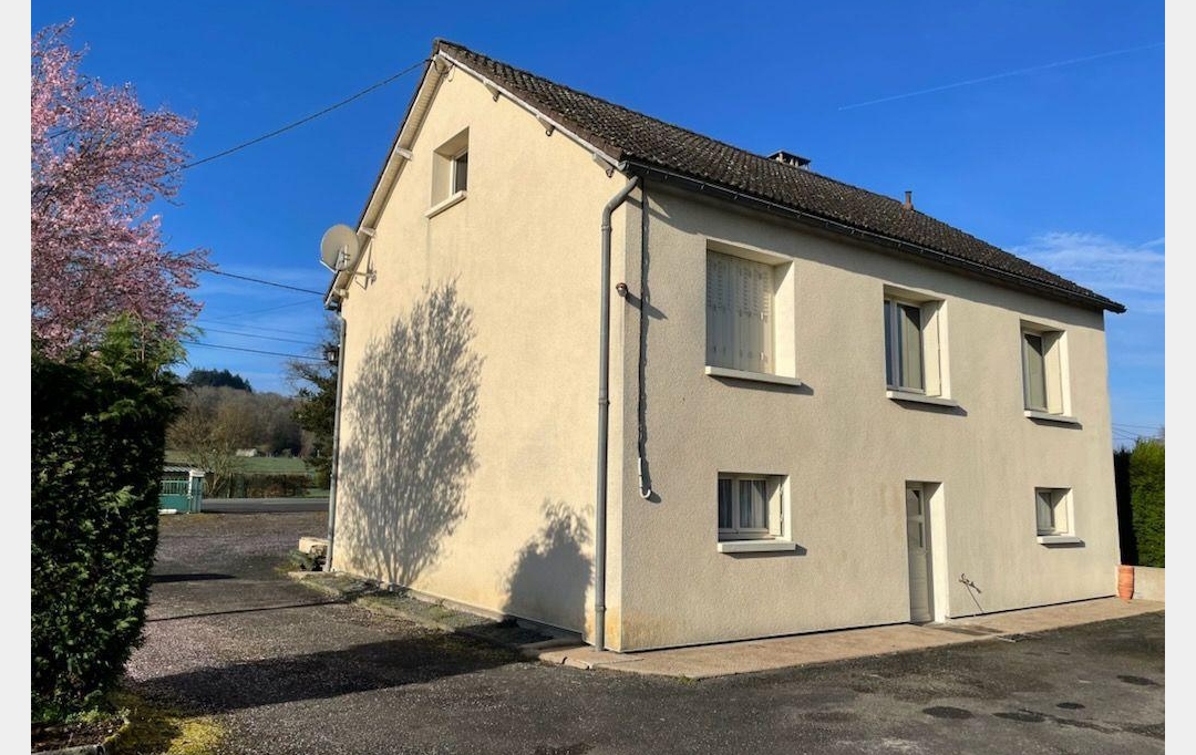 BOUSSAC IMMOBILIER : House | SAINT-SILVAIN-BAS-LE-ROC (23600) | 77 m2 | 84 000 € 