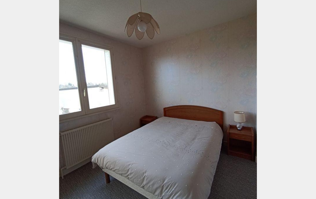 BOUSSAC IMMOBILIER : Maison / Villa | SAINT-SILVAIN-BAS-LE-ROC (23600) | 77 m2 | 84 000 € 