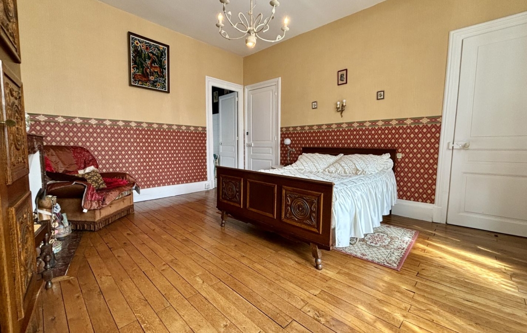 BOUSSAC IMMOBILIER : Maison / Villa | BOUSSAC (23600) | 180 m2 | 183 000 € 