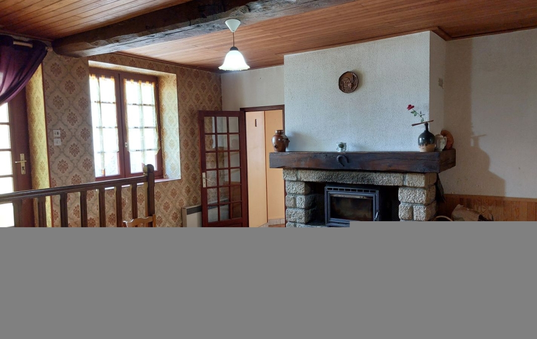 BOUSSAC IMMOBILIER : Maison / Villa | ROCHES (23270) | 221 m2 | 141 500 € 