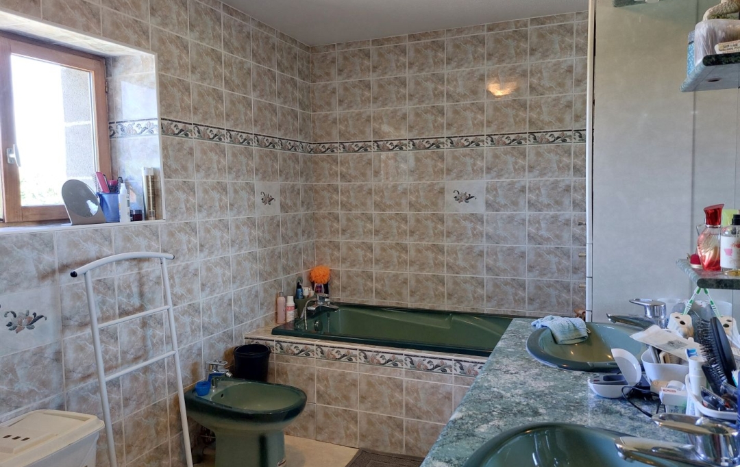 BOUSSAC IMMOBILIER : Maison / Villa | RETERRE (23110) | 167 m2 | 183 000 € 