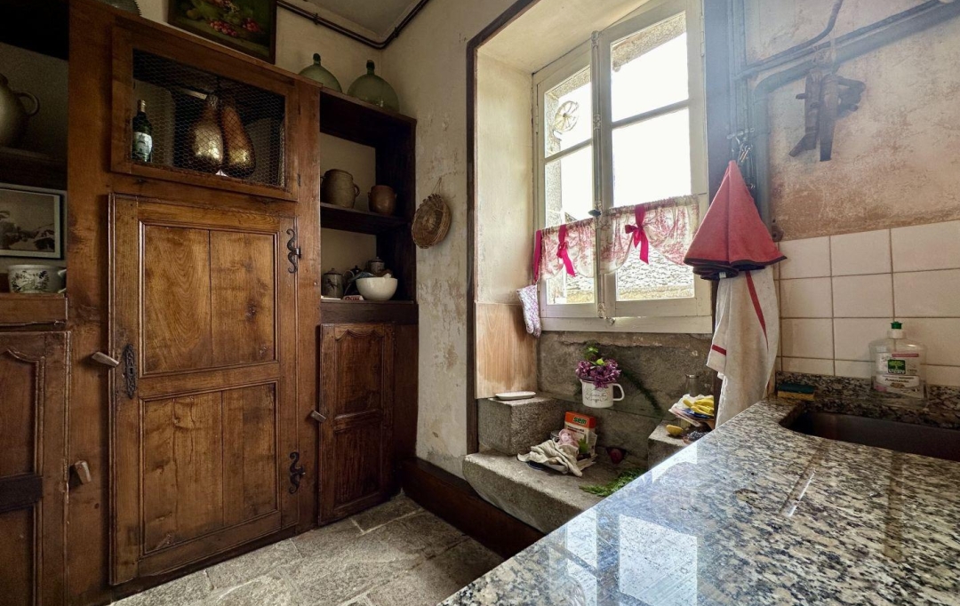 BOUSSAC IMMOBILIER : Maison / Villa | BUSSIERE-NOUVELLE (23700) | 214 m2 | 183 000 € 