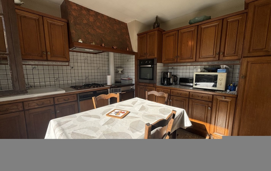 BOUSSAC IMMOBILIER : Maison / Villa | SAINT-SILVAIN-BAS-LE-ROC (23600) | 100 m2 | 145 000 € 