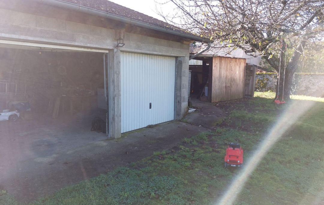 BOUSSAC IMMOBILIER : House | GOUZON (23230) | 145 m2 | 130 000 € 