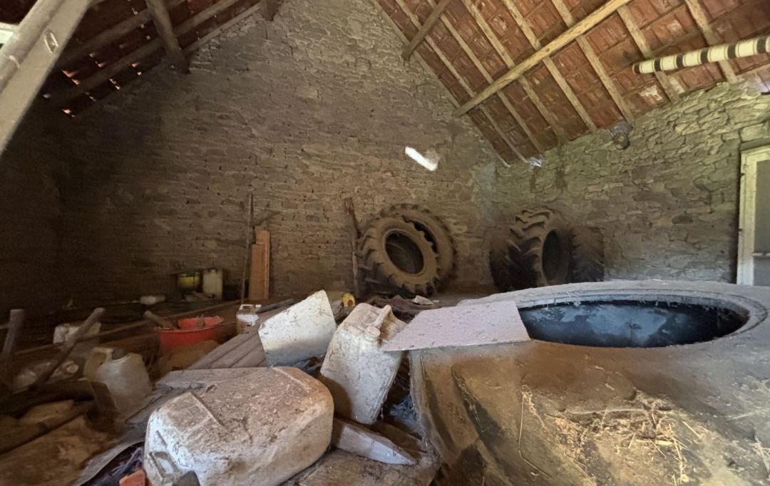 BOUSSAC IMMOBILIER : House | JALESCHES (23270) | 150 m2 | 35 500 &euro; 
