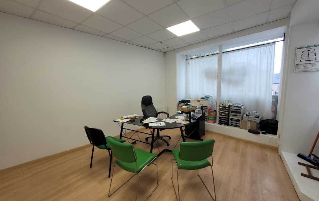 BOUSSAC IMMOBILIER : Immeuble | BOUSSAC (23600) | 142 m2 | 140 000 € 