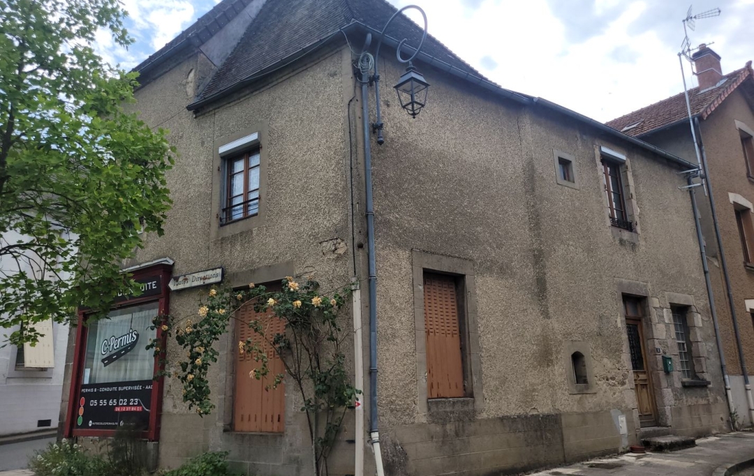BOUSSAC IMMOBILIER : Immeuble | BOUSSAC (23600) | 142 m2 | 140 000 € 