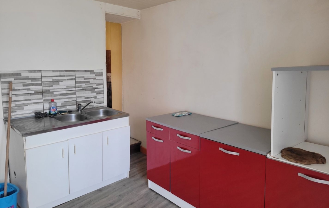BOUSSAC IMMOBILIER : Immeuble | BOUSSAC (23600) | 142 m2 | 140 000 € 