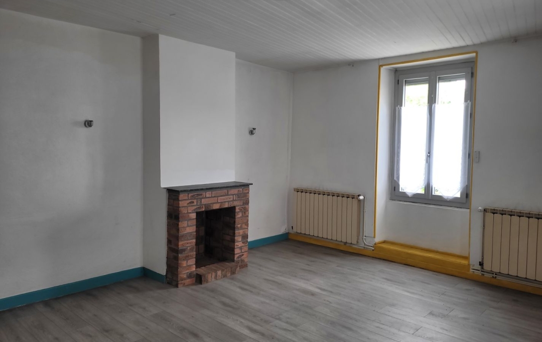 BOUSSAC IMMOBILIER : Immeuble | BOUSSAC (23600) | 142 m2 | 140 000 € 