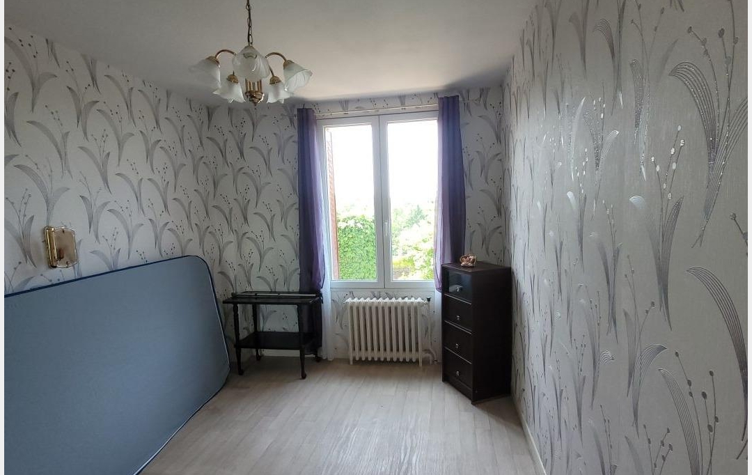 BOUSSAC IMMOBILIER : Maison / Villa | BOUSSAC (23600) | 109 m2 | 62 000 € 