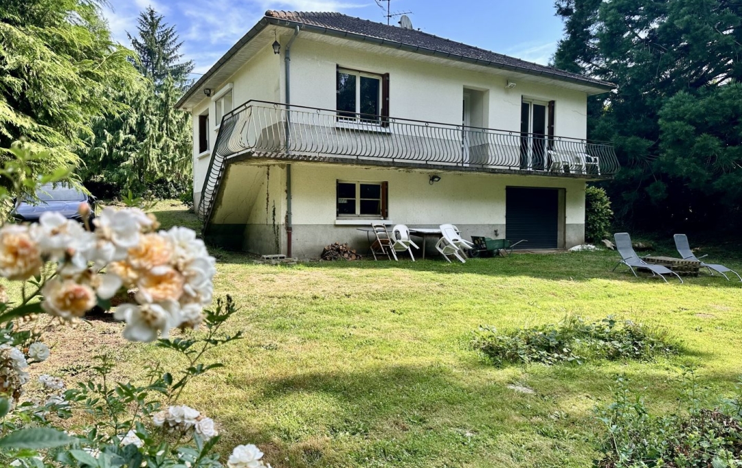 BOUSSAC IMMOBILIER : Maison / Villa | SAINT-SILVAIN-BAS-LE-ROC (23600) | 65 m2 | 170 000 € 
