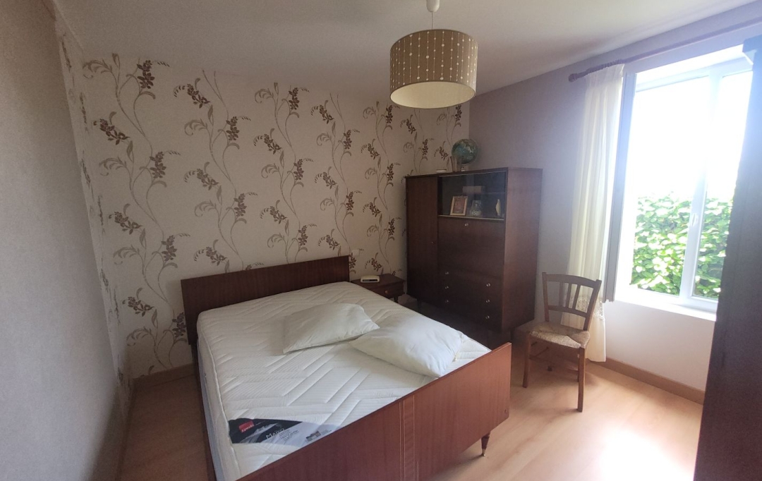 BOUSSAC IMMOBILIER : Domain / Estate | VIJON (36160) | 78 m2 | 135 000 € 
