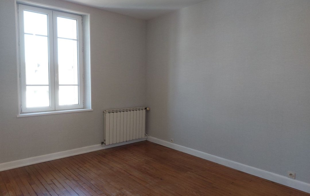 BOUSSAC IMMOBILIER : House | BOUSSAC (23600) | 104 m2 | 135 000 € 