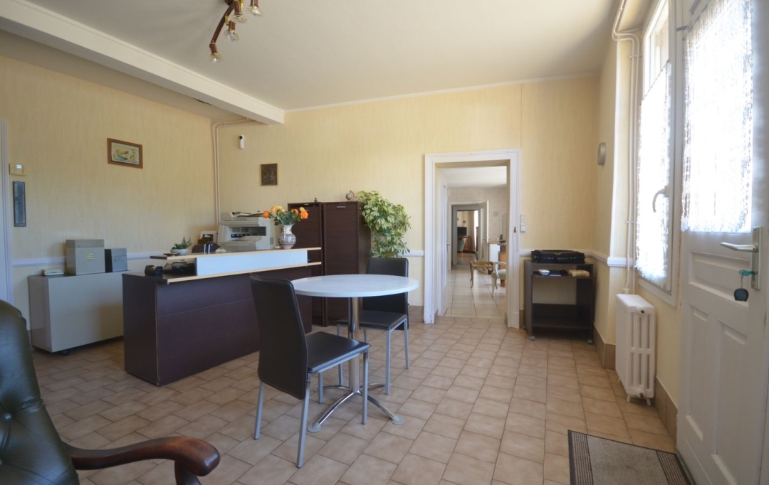 BOUSSAC IMMOBILIER : Maison / Villa | SOUMANS (23600) | 278 m2 | 183 000 € 