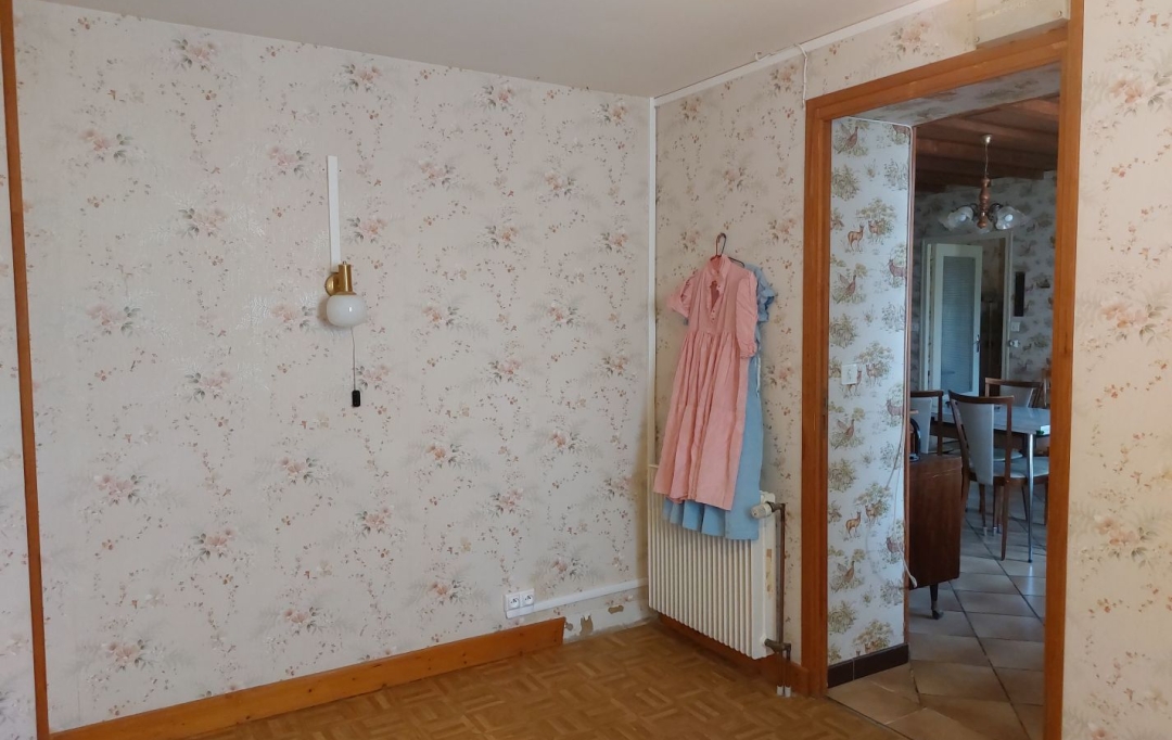 BOUSSAC IMMOBILIER : House | SAINT-SILVAIN-BAS-LE-ROC (23600) | 93 m2 | 72 000 € 