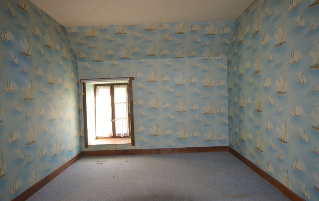 BOUSSAC IMMOBILIER : Maison / Villa | TOULX-SAINTE-CROIX (23600) | 136 m2 | 173 000 € 