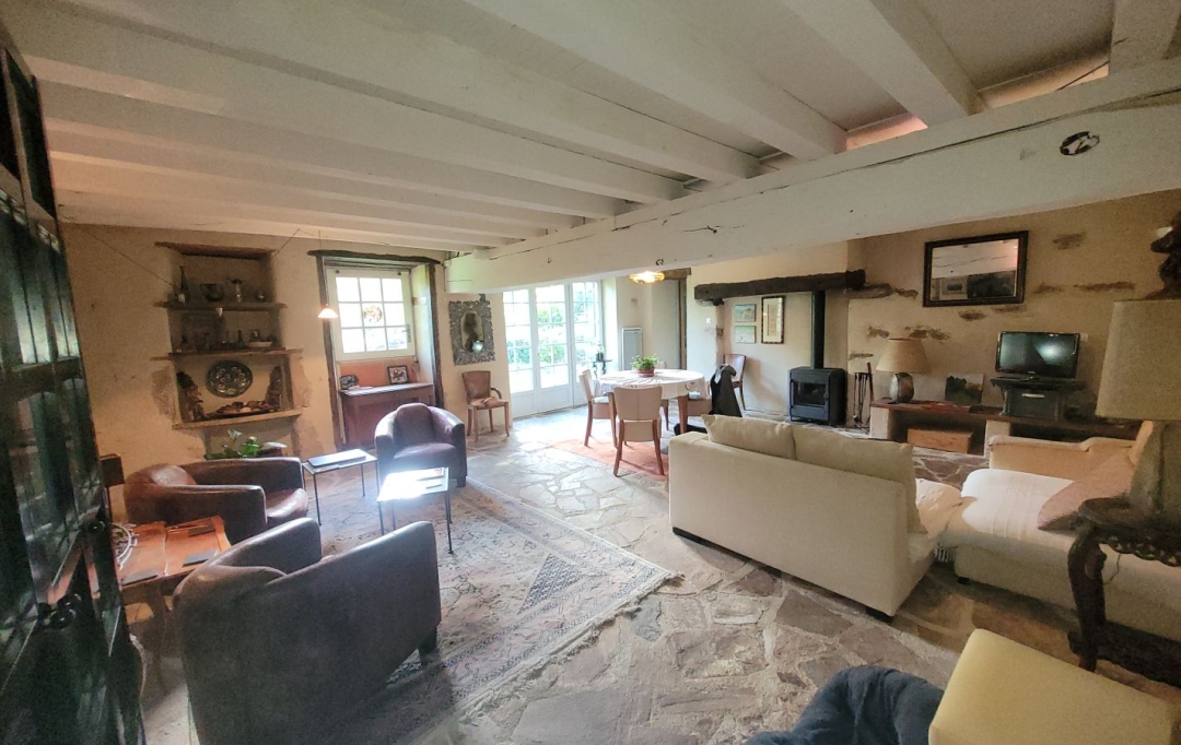 BOUSSAC IMMOBILIER : House | VIGOULANT (36160) | 180 m2 | 197 000 €  BOUSSAC IMMOBILIER : House | VIGOULANT (36160) | 180 m2 | 197 000 €