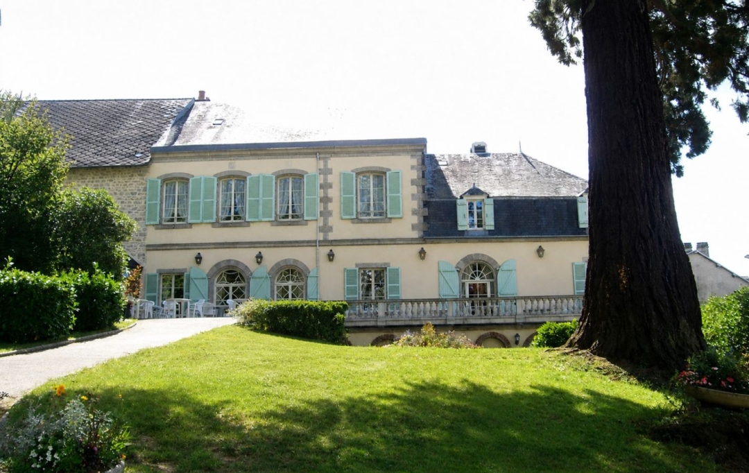 BOUSSAC IMMOBILIER : Building | GUERET (23000) | 676 m2 | 892 500 &euro; 